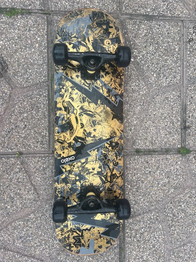Skateboard