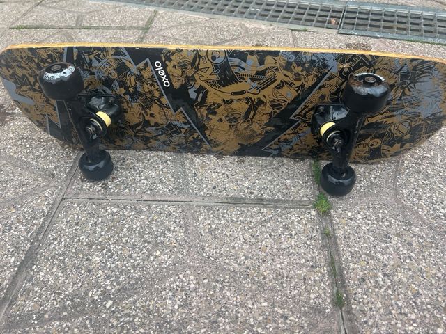 Skateboard