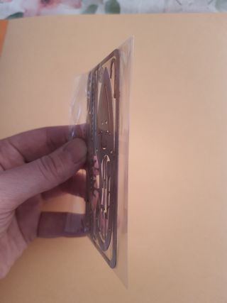 Carta di sopravvivenza in acciaio