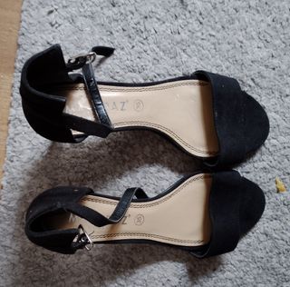 Sandalias tacón fino