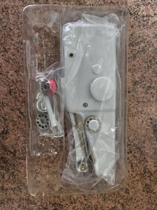 Maquina de coser portátil