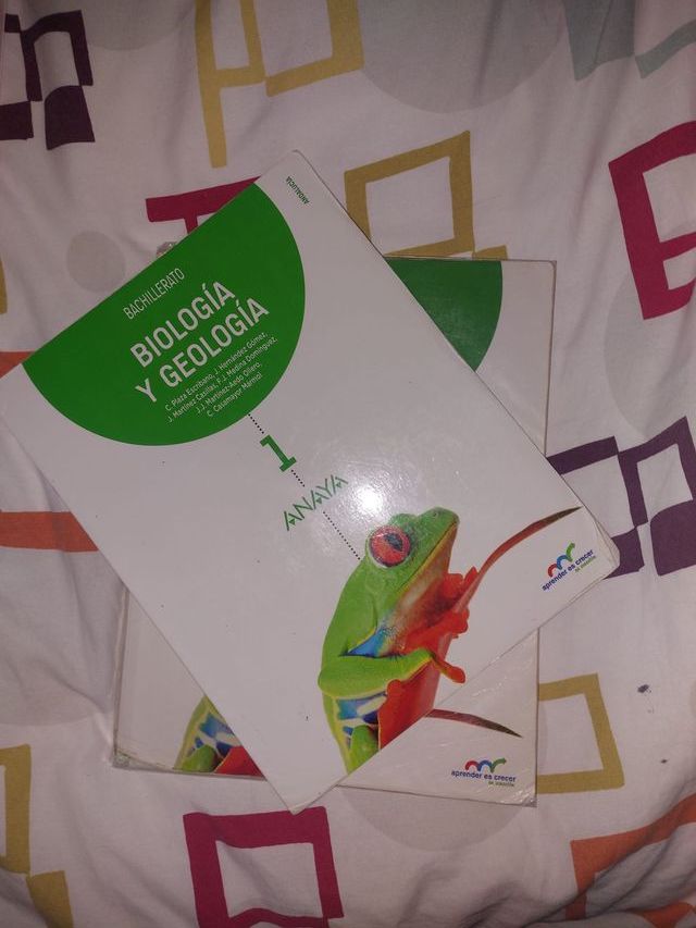 LIBRO ANAYA BACHILLERATO BIOLOGÍA Y GEOLOGÍA 1