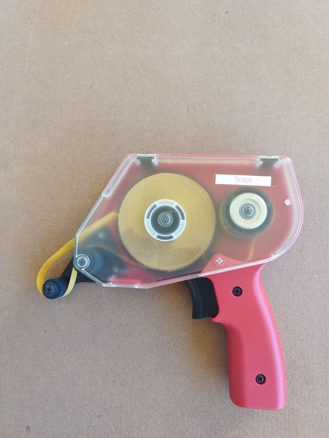 Dispensador de cinta adhesiva doble cara