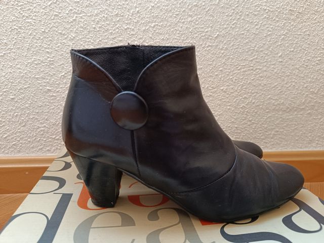 Botín negro gadea 38