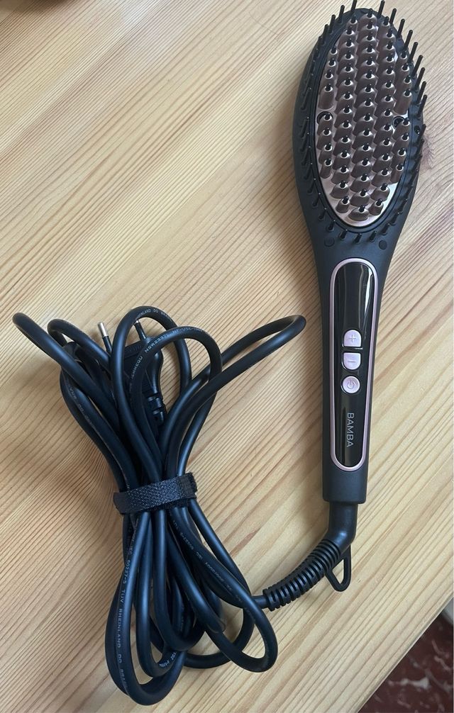 Cepillo alisador Cecotec