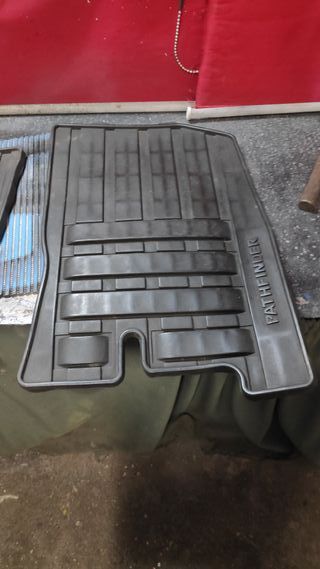 Alfombrillas Nissan Pathfinder