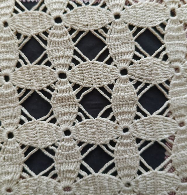 É URGENTE VENDER
Colcha matrimonial