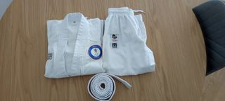 Equipación karate 