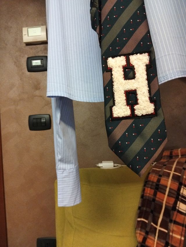 Camicia con cravatta