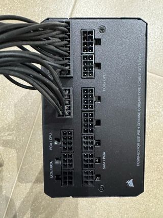 Fuente de Alimentación Corsair RM750