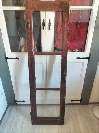 Hoja de ventana de madera