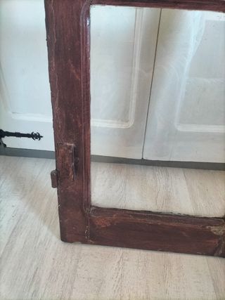 Hoja de ventana de madera