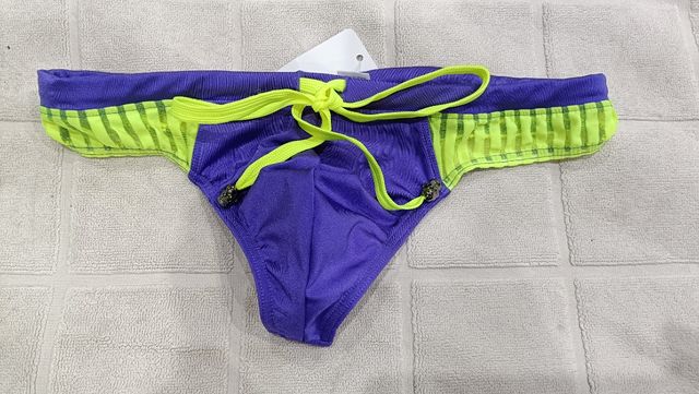 Bañador tanga hombre nuevo