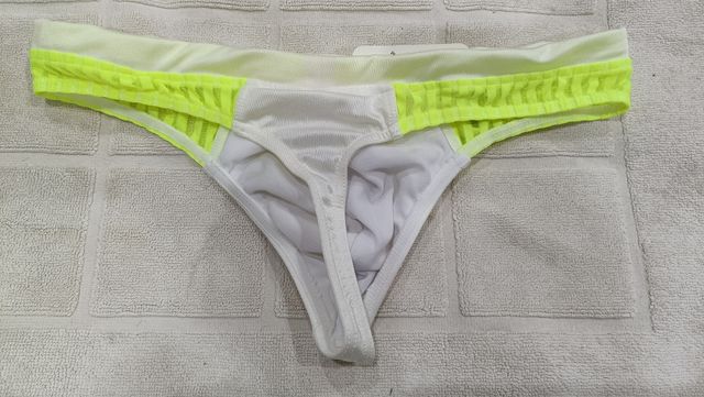 Bañador hombre tanga