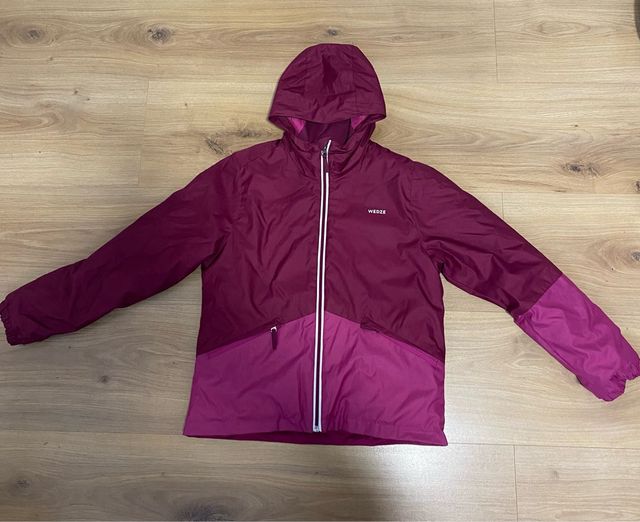 Chaqueta morada y rosa