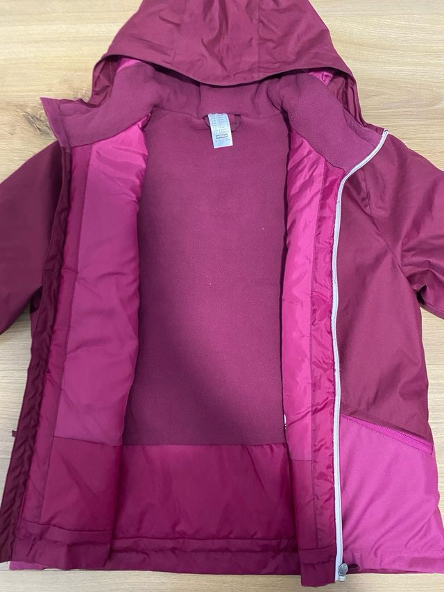 Chaqueta morada y rosa