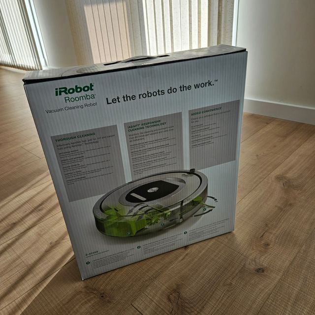 Roomba 765 con recambios y embalaje