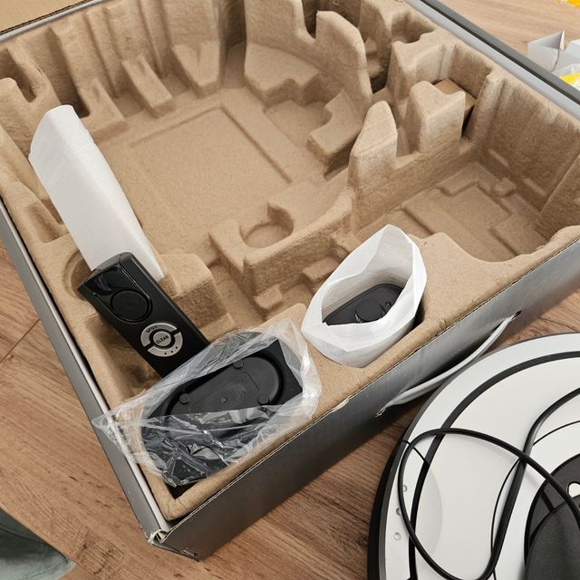 Roomba 765 con recambios y embalaje