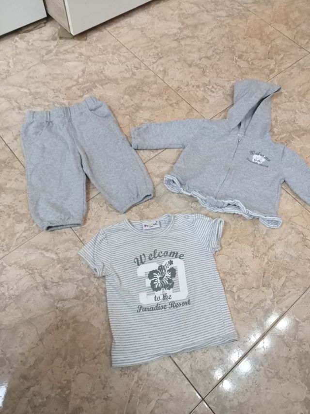 Chándal bebe niña talla 6/9 meses