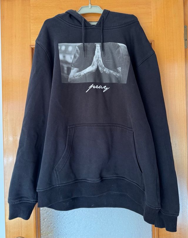 Sudadera Pray