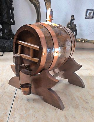 Barril de roble y bronce