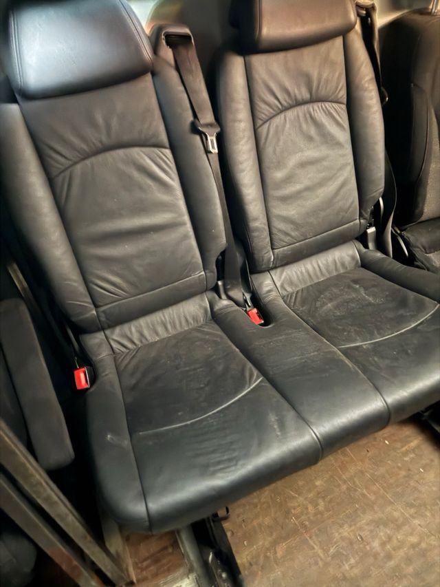 Asiento mercedes viano piel negro 