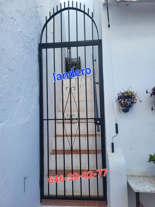 Todo en hierro, aluminio, persianas,,, 