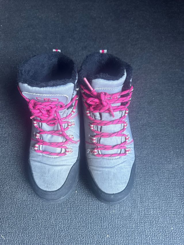 Bota de montaña waterproof