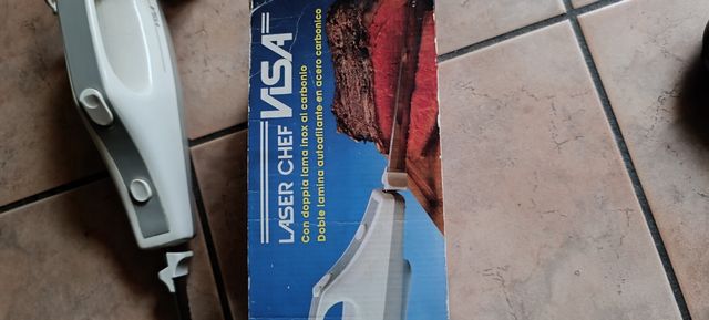 Coltello elettrico bilama