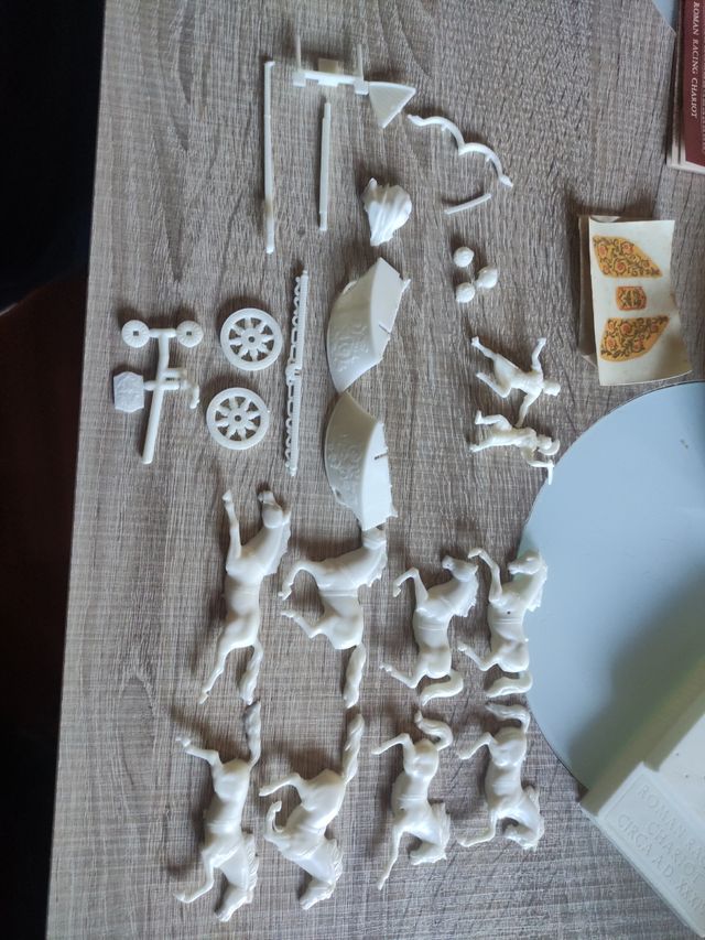 Miniature masterpieces Roman Racing