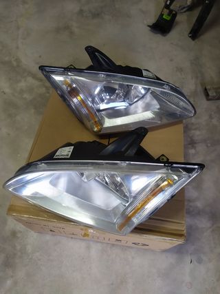 Faros Ford Focus mk2 originales 