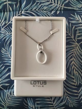 Colgante de Lotus 