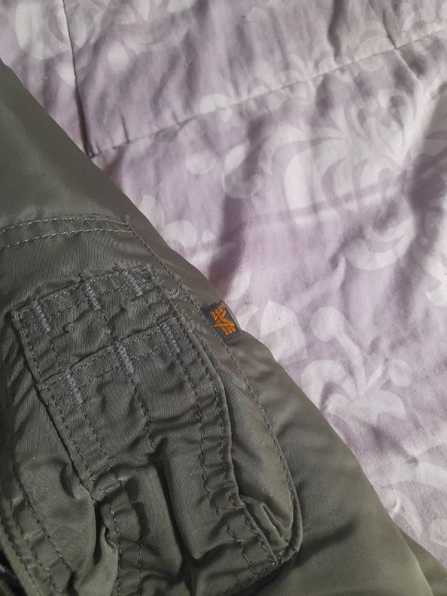 Cazadora alpha industries