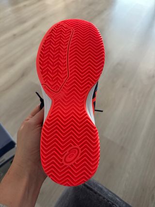 Zapatillas de pádel de la marca Asís