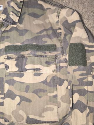 Sobrecamisa militar