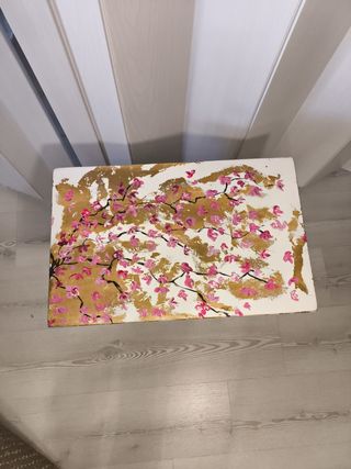 Mesita de noche flor del cerezo