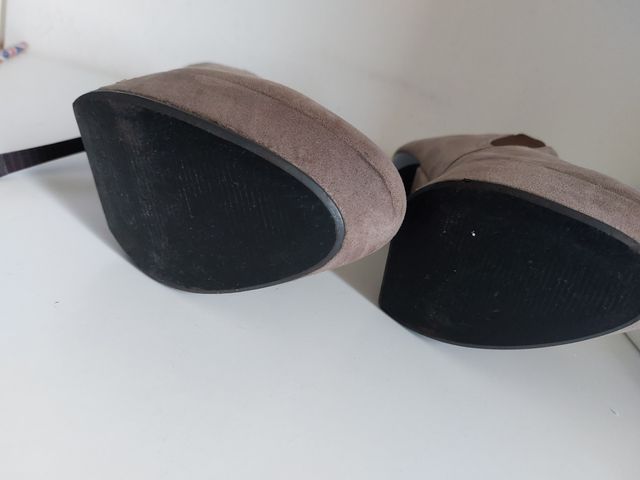 Scarpe con tacco alto, scamosciate