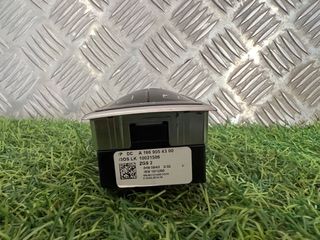 Botonera elevalunas Mercedes CLA