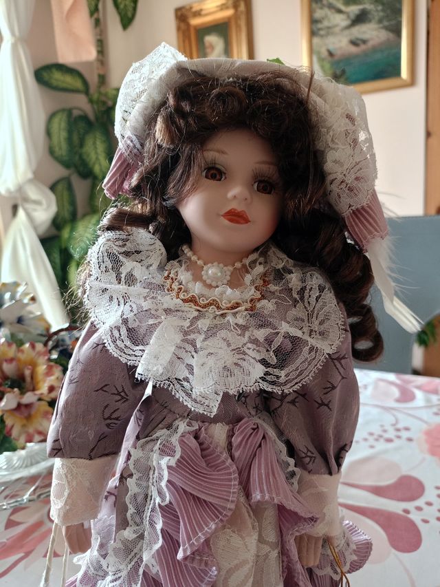 Bambola porcellana Lady Clara