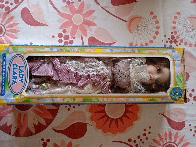 Bambola porcellana Lady Clara