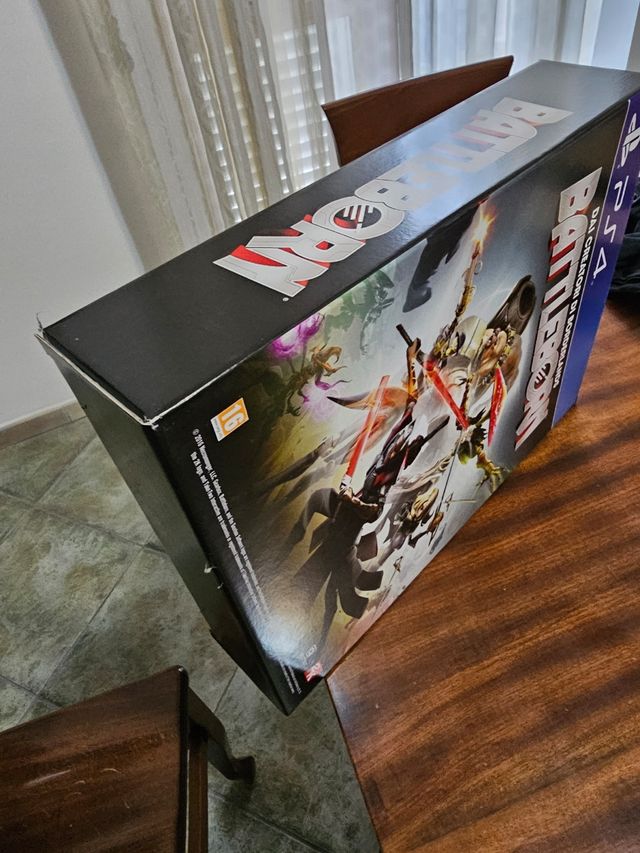 scatola pubblicitaria ps4