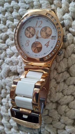 Swatch DreamWhite Rose