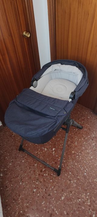 Capazo con soporte inglesina sin uso