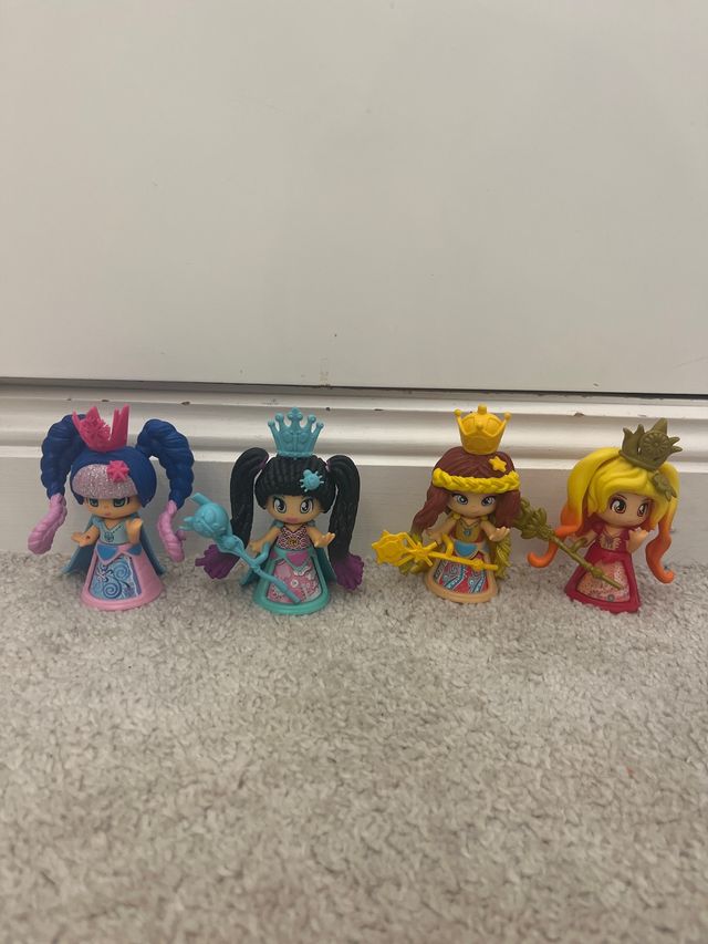 Lote 4 muñecas Pinypon Queens Mix and Match