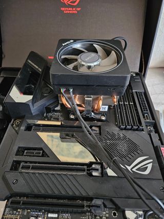 Placa base y prcesador Rycen I7 y 32 GB memoria