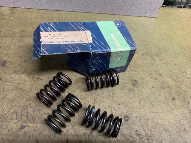 4 muelles valvula Mercedes 300D