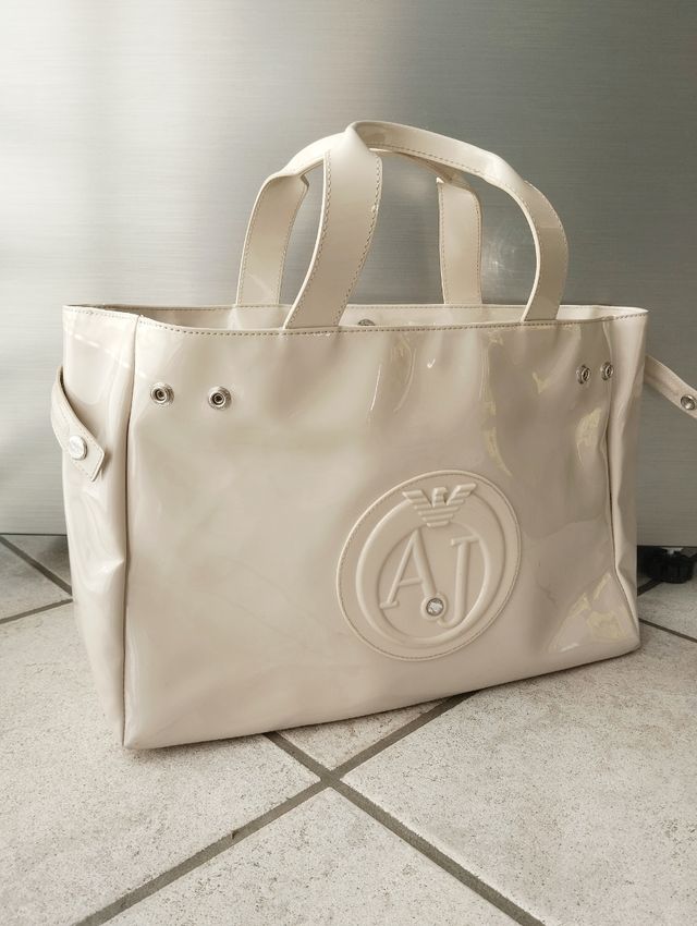 Borsa Armani