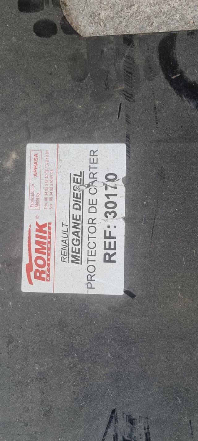Cubre carter metálico renault megane
