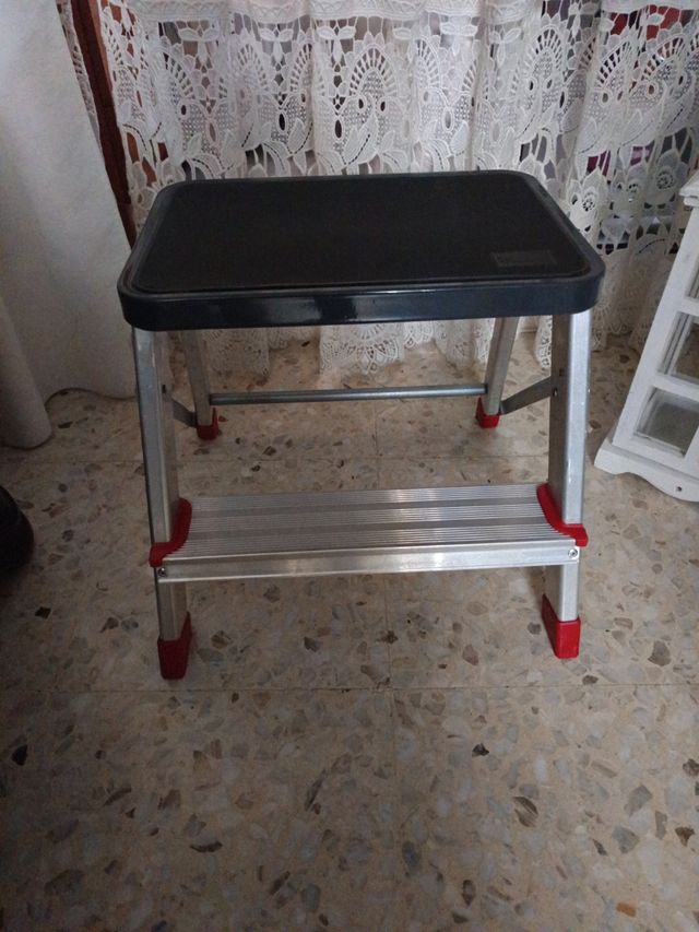 Escalera de dos peldaños