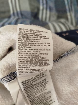 Sudadera estrellas H&M talla 170cm